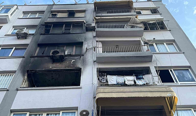 Mersin'de ev alev alev yandı, bir kişi hayatını kaybetti