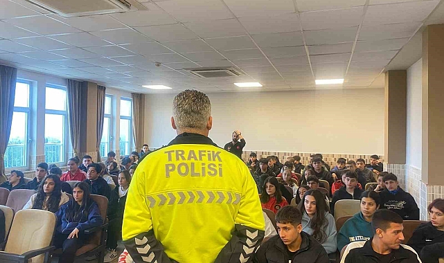 Mersin'de 'Trafik Güvenliği' eğitimleri sürüyor