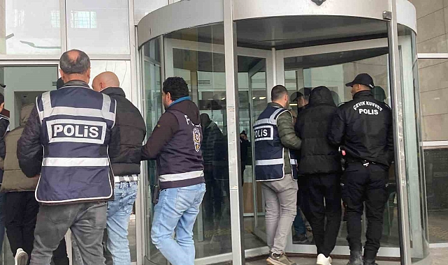 Mersin'deki Haraç Çetesinde Tutuklu Sayısı 16'ya Yükseldi