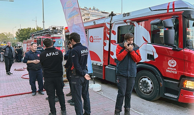 Restoran bacasındaki yangın korkuttu