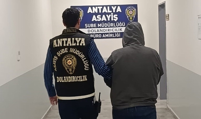 Vatandaşın 32 Milyon Lirasını Dolandıran Zanlı Kameradan Tespit Edilip Yakalandı