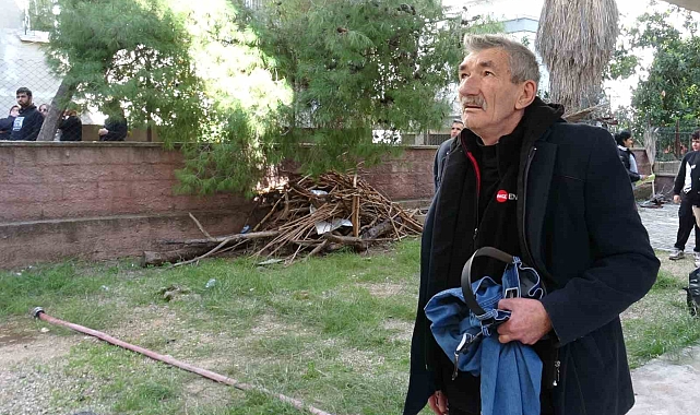 Yanına Alabildiği Tek Şey Pantolonu Oldu, Evinin Yanışını Çaresiz Gözlerle İzledi