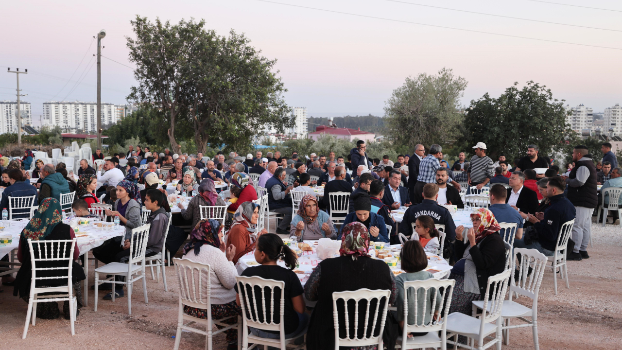 Silifke Belediye Başkanı Turgut, Atakentlilerle bir araya geldi