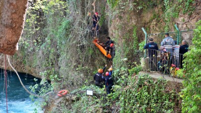 Manzara İzlerken Düştü, Operasyonla Kurtarıldı