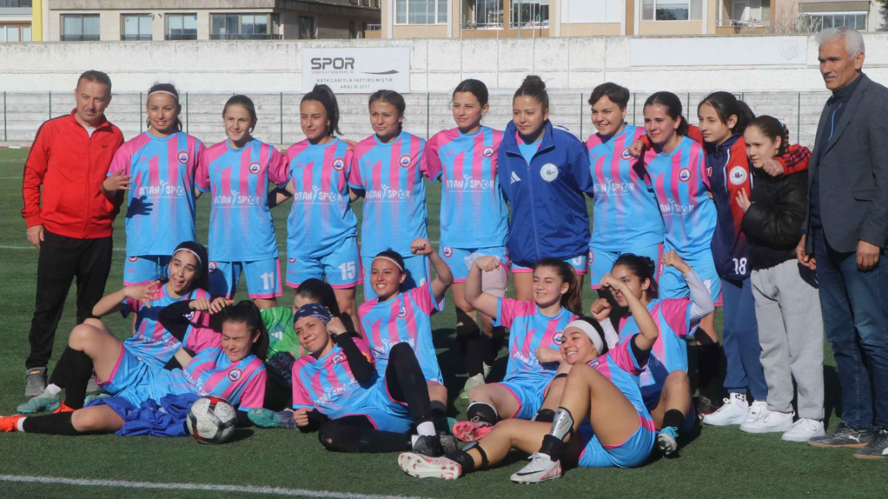 Burdur Belediyespor - Alanya Demirspor: 4-2