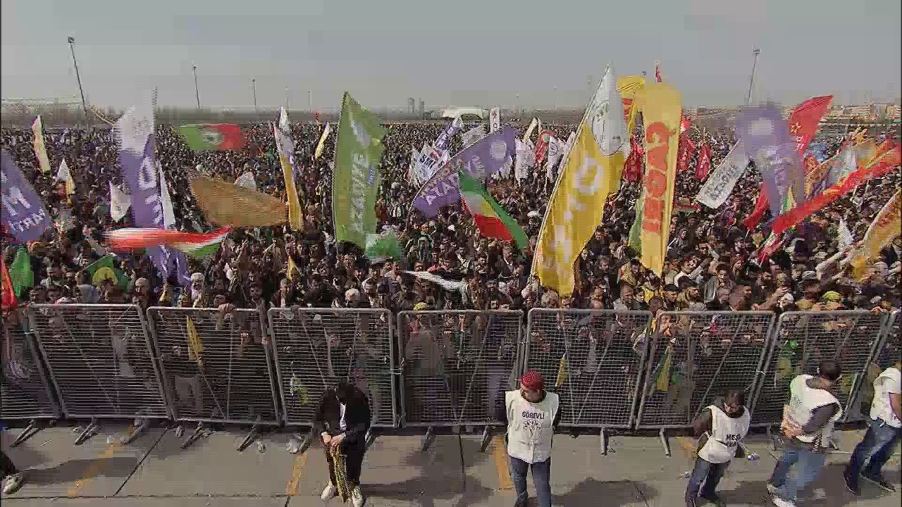DEM Partililer Yenikapı'da Nevruz'u kutladı