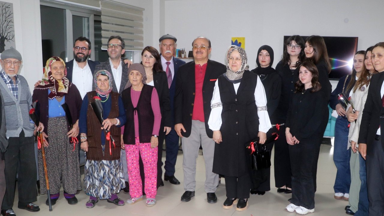 Huzurevi sakinleri moral depoladı