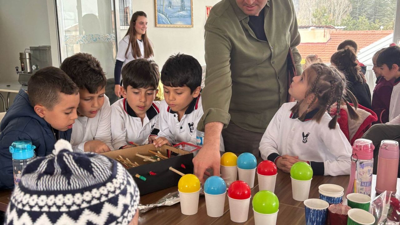 Minik öğrencilerden anlamlı ziyaret