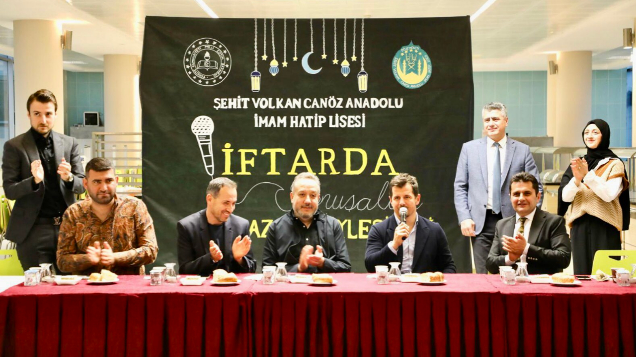 Başkan Boztepe ve Teknik Direktör Belözoğlu “İftarda Konuşalım” Etkinliğine Katıldı