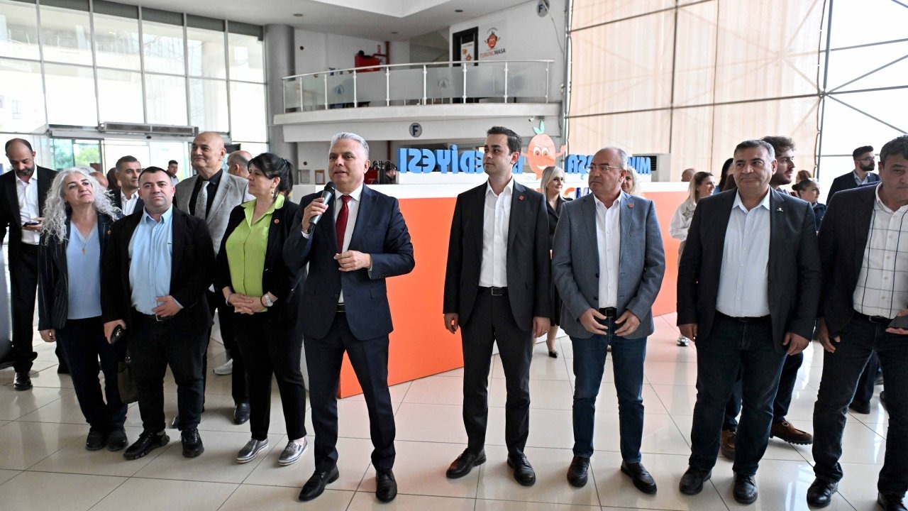 Başkan Uysal çalışanlarla bayramlaştı