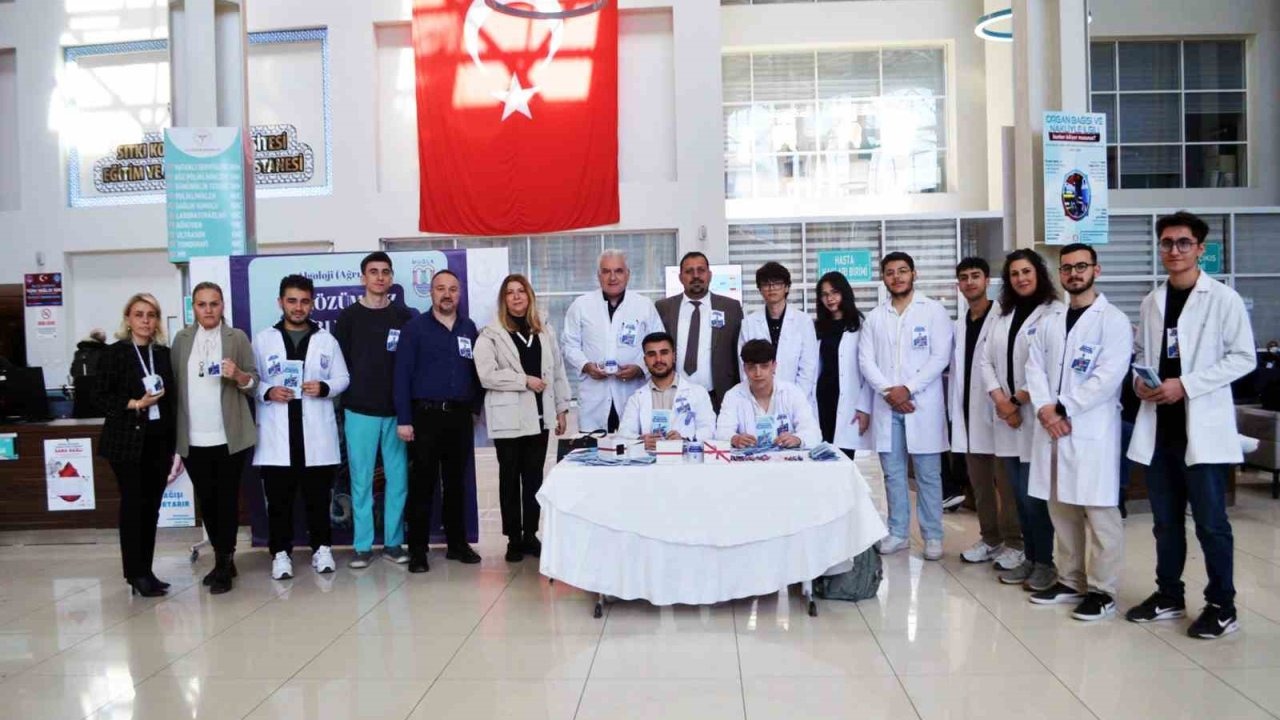 Tıp Fakültesi öğrencilerinden Algoloji-Ağrı Bilimi tanıtımı