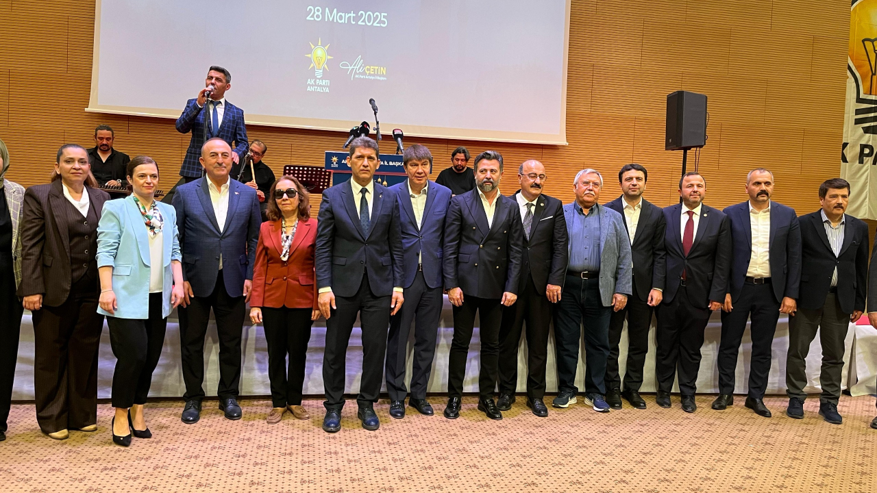 AK Parti Antalya İl Teşkilatı, İftarda Bir Araya Geldi