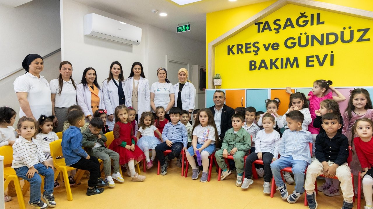 Manavgat Belediyesi’nde Bayramlaşma! Başkan Kara Personeli Ziyaret Etti
