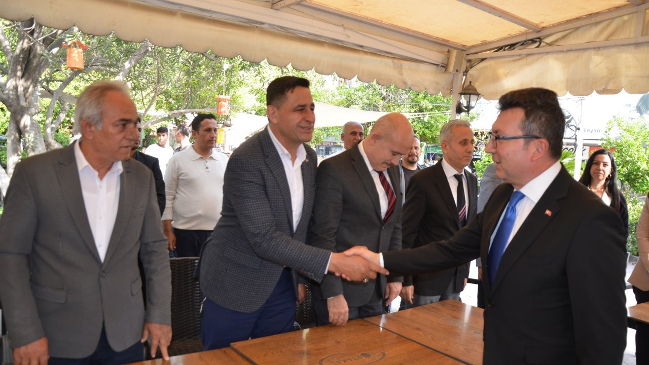 Serik’te Kamu ve Vatandaşlar Bayramlaşma Programında Buluştu
