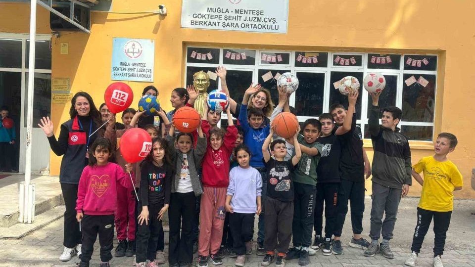 Göktepe’de 112 Tanıtım Etkinliği! Öğrenciler Hem Öğrendi Hem Eğlendi