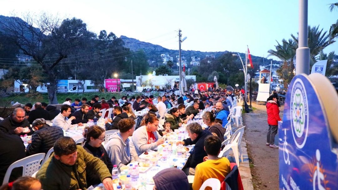 Tamer Mandalinci: “Ramazan’da Bodrum’un Her Köşesinde Gönül Sofraları Kurduk”