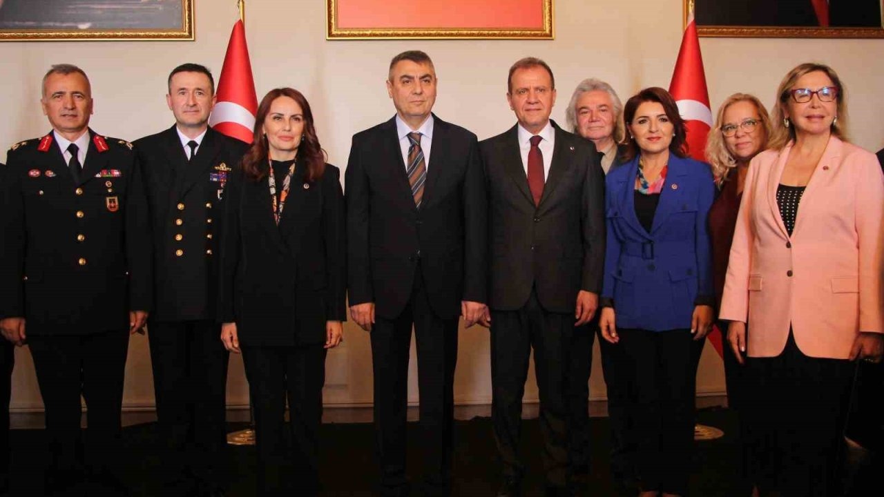 Mersin’de bayramlaşma programı gerçekleşti