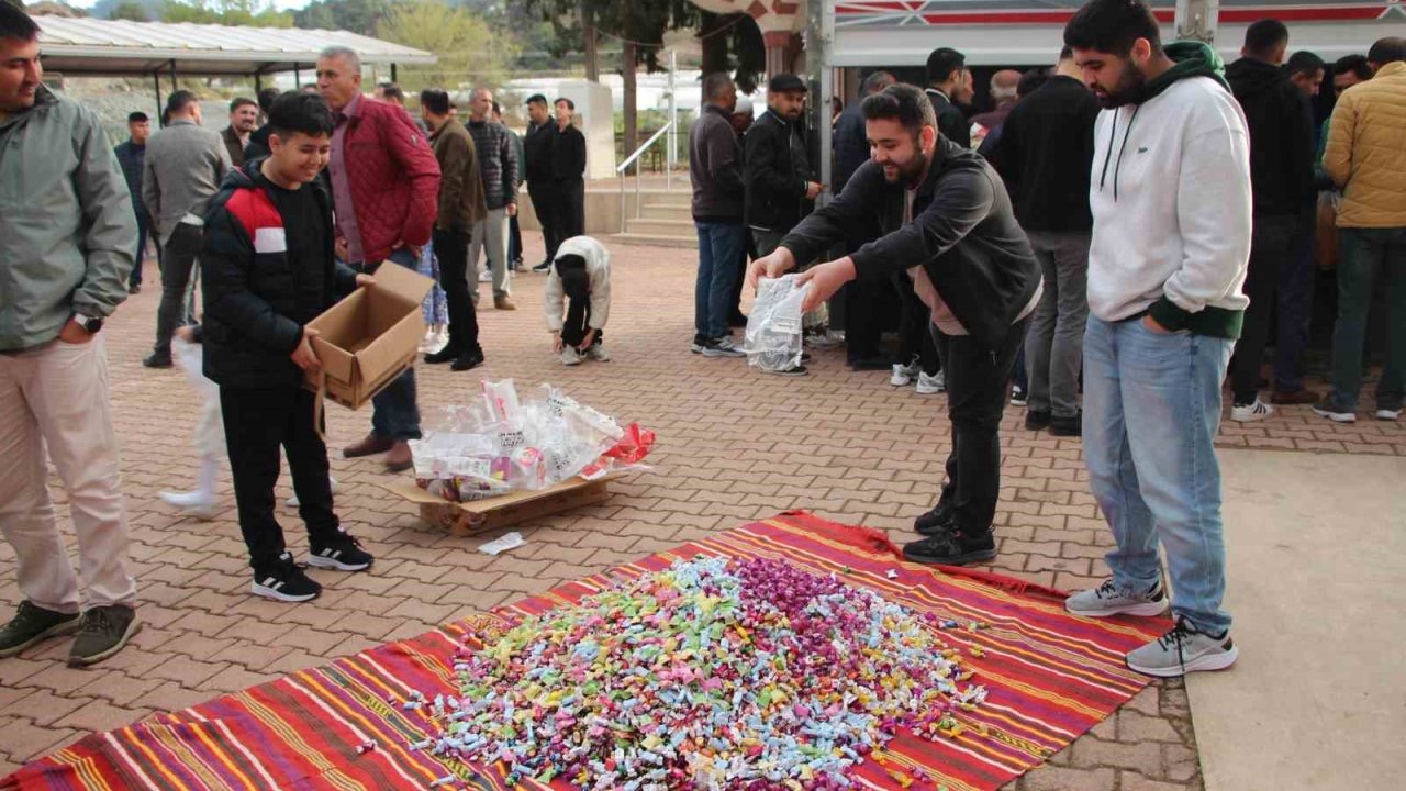 150 yıllık gelenek, bayram coşkusunu şekere dönüştürüyor