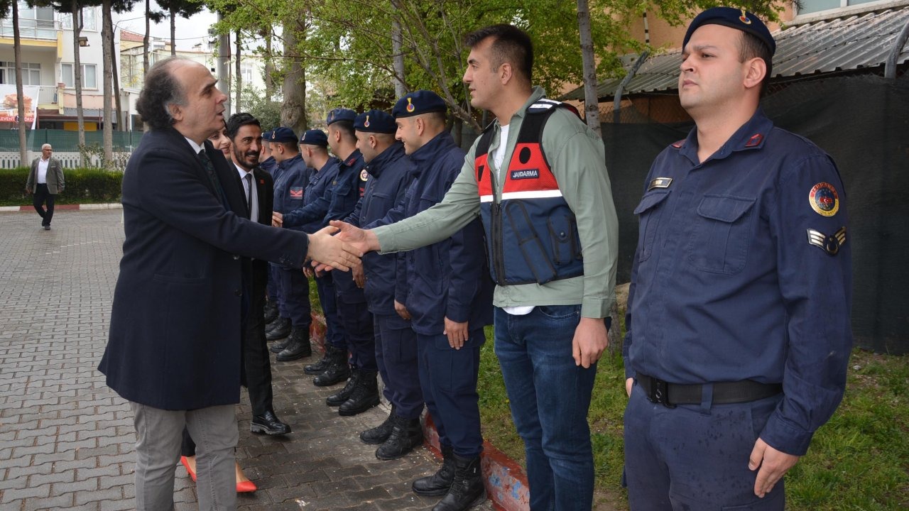 Korkuteli'de Protokol Üyeleri Bayramlaştı