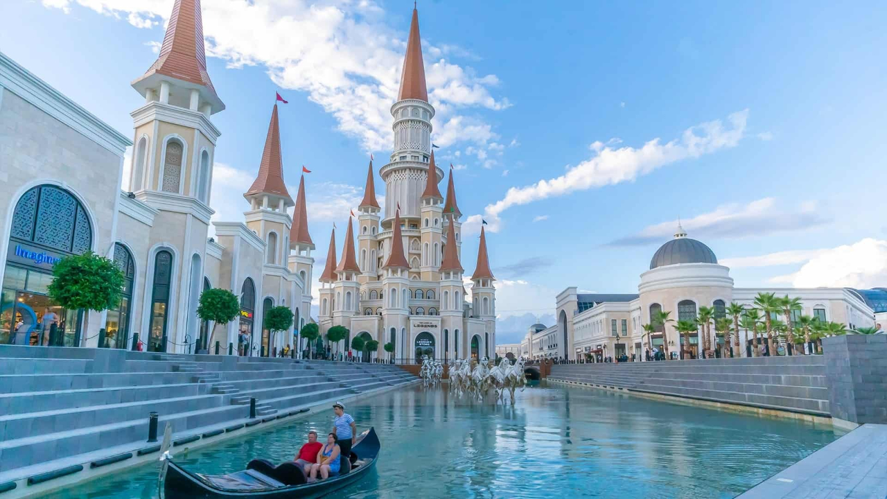 Bayram'da Eğlencenin Adresi: The Land of Legends Antalya