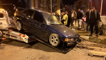 Polisten Kaçan Sürücü Kaza Yapınca Yakalandı