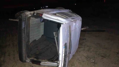 Isparta’da otomobil takla atarak şarampole devrildi