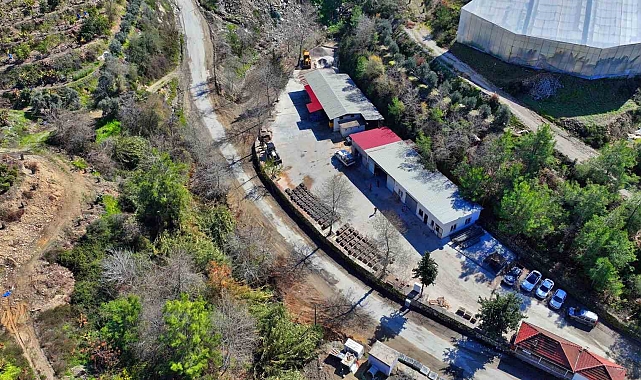 Alanya'da bordür parke üretim tesisi yeniden hizmete başladı