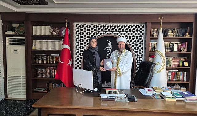 Alanya&#039;da Rus ve Danimarka vatandaşları müslüman oldu