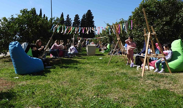 Antalya Bilim Merkezi'nde Sanat Dolu Gün! Anneler ve Çocuklar Buluştu