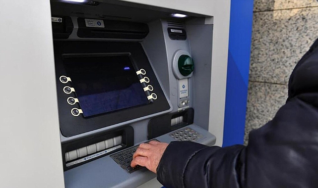 ATM'den Para Çekmek İsteyenler Dikkat