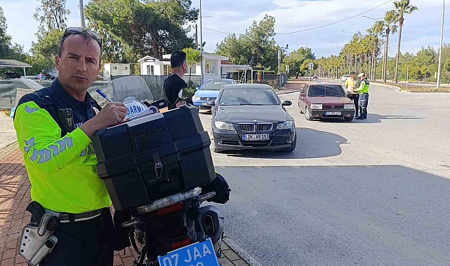 Hak sahibi olmayan sürücünün kullandığı yabancı plakalı araç trafikten men edildi