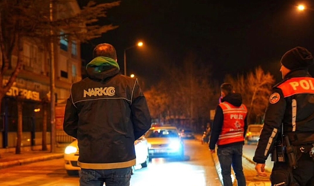 Isparta'da uyuşturucu operasyonu: 3 şahıs tutuklandı