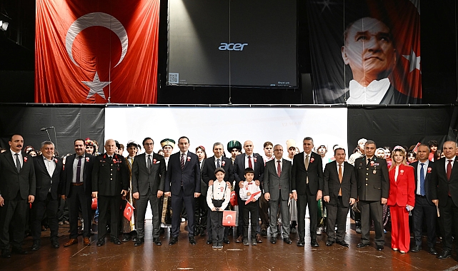İstiklal Marşı'nın kabulünün 104'üncü yıl dönümü Antalya'da kutlandı