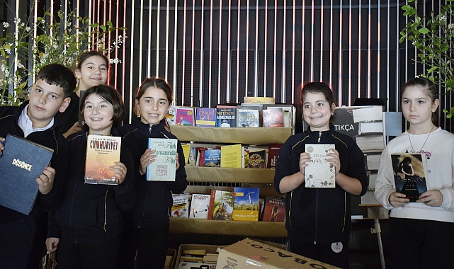 'Kitap getirene kahve bizden' diye başladı, 6 bin kitap toplandı