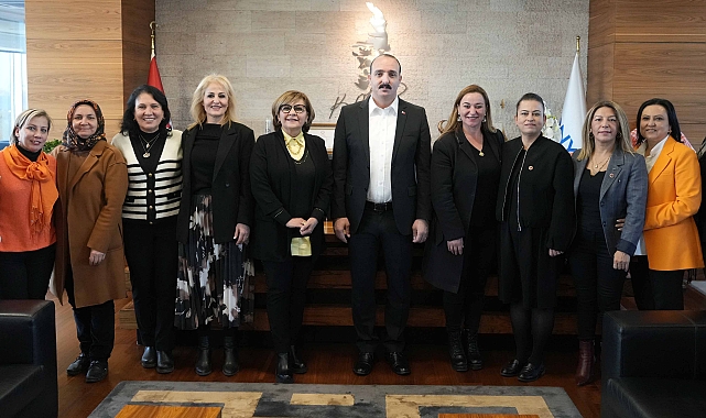 Kotan, kadın muhtarlarla bir araya geldi