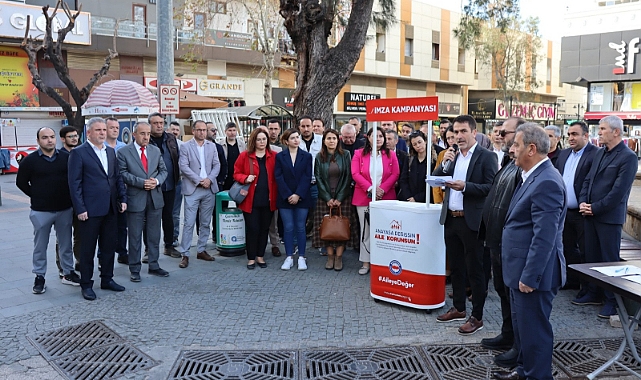 Memur Sen’den “Anayasa Değişsin, Aile Korunsun” Kampanyası