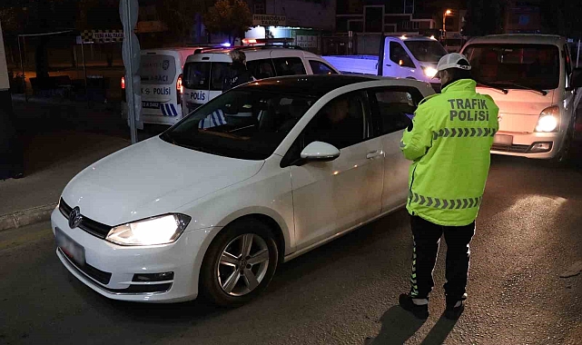 Mersin polisinden 42 ekiple eş zamanlı denetim