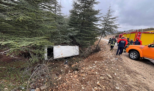 Minibüs şarampole yuvarlandı