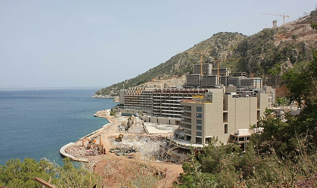 Muğla ve Marmaris belediyelerine 'kaçak oteli yıkın' talimatı