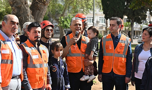 Muratpaşa'da afet tahliye tatbikatı başarıyla gerçekleştirildi