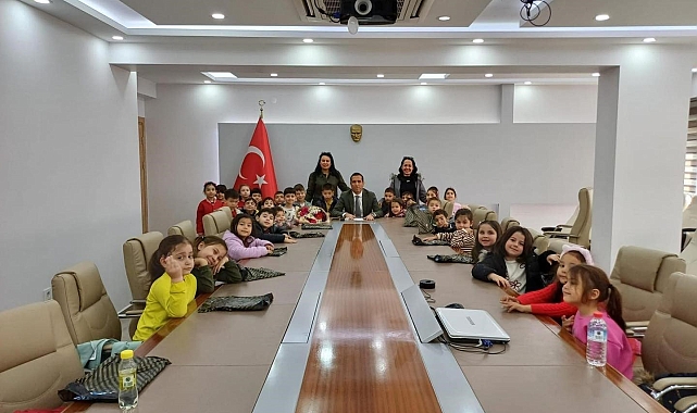 Ortaca Kaymakamı Aktaş minik öğrencileri ağırladı