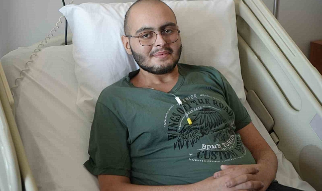 Taraftarlar bu sefer Mehmet'in kanserle mücadelesi için meşale yaktı