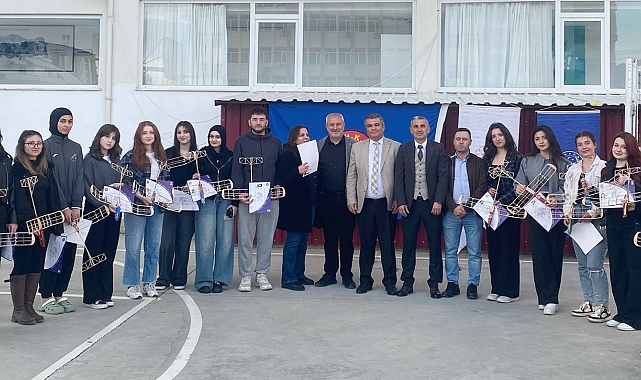 THK'den öğrencilere model uçak eğitimi