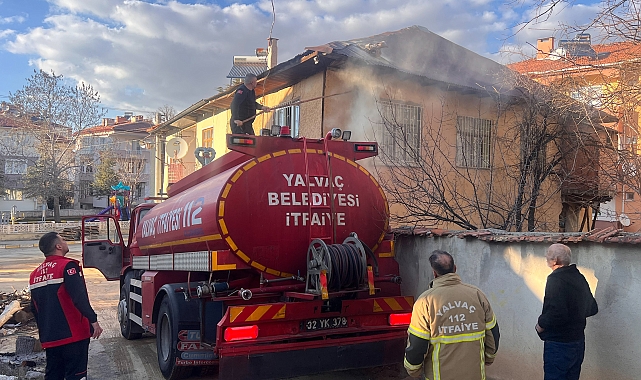 Yalvaç'ta baca yangını korkuttu
