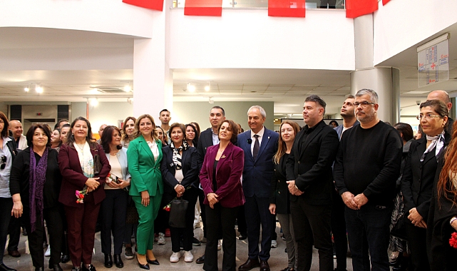 “Yol Açan, İlham Veren, İz Bırakan Kadınlar” Sergisine Yoğun Katılım