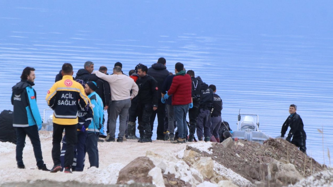 Ailesi Montunu Bulmuştu; 4'üncü Gün Gölde Cansız Bedenine Ulaşıldı