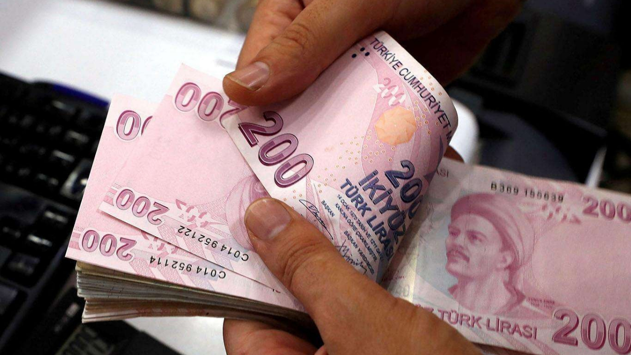 Emeklilerin Bayram İkramiyesi Fark Ödemeleri Bugün Başladı