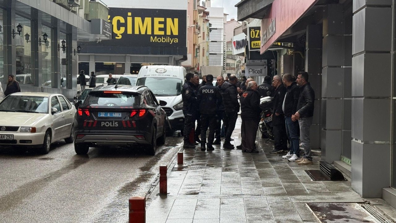 Anne ve Oğlunu Yaralayan Komşu Tutuklandı