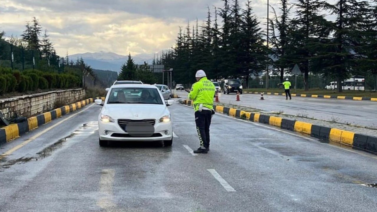 Isparta’da son 24 saatte 5 bin 665 araç ve sürücü denetlendi