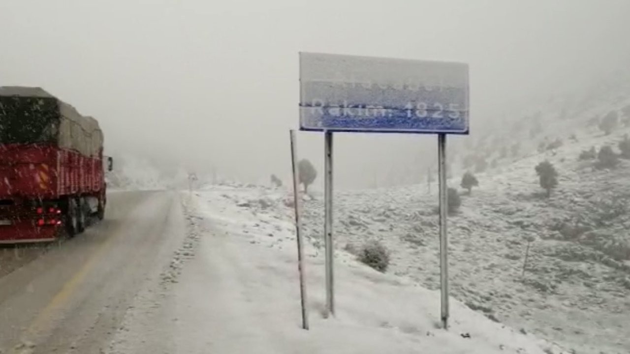 Antalya’ya Nisan Ayında Kar Süprizi